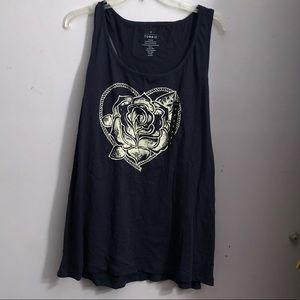 Torrid Navy and white rose heart tank